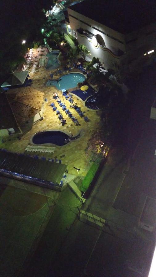 Hotel Golden Dolphin Resort - Flat No Decimo Andar Quarto Com Varanda Caldas Novas Exterior photo
